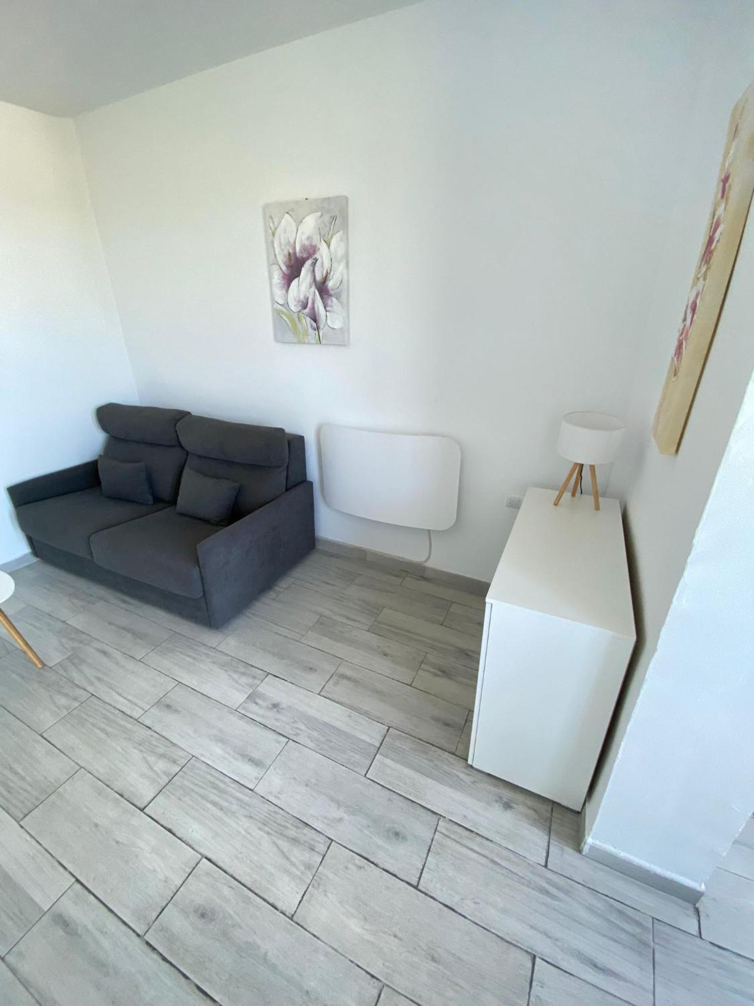 Studio Avec Piscine Et Parking Roses Exterior foto